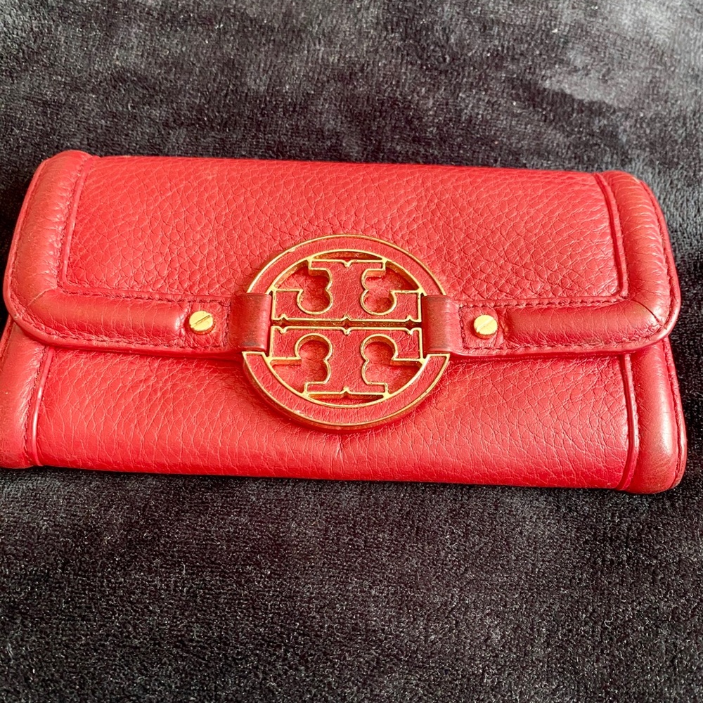 Red Miller Tory Burch Wallet